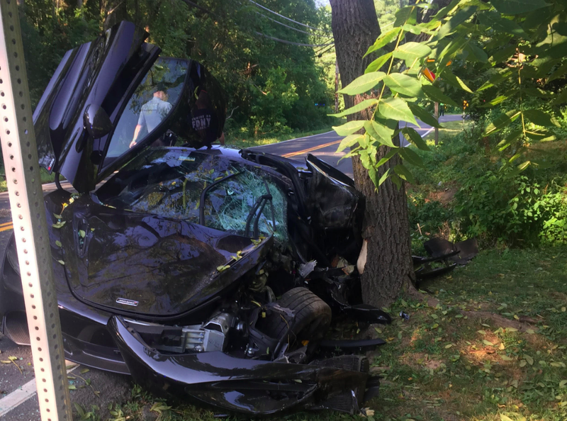 Illustration for article titled Someone Bought a $300,000 McLaren 720S and Wrecked It the Next Day